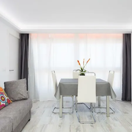 63 Cristianos First Sea Line, Wi Fi Apartment Los Cristianos (Tenerife)