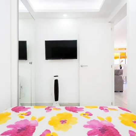 Apartment 63 Cristianos First Sea Line, Wi Fi Los Cristianos (Tenerife)